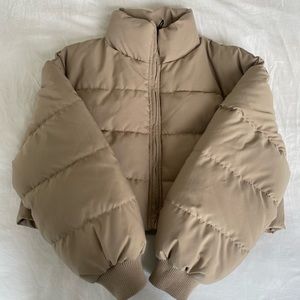 Princess Polly cropped puffer jacket, size M